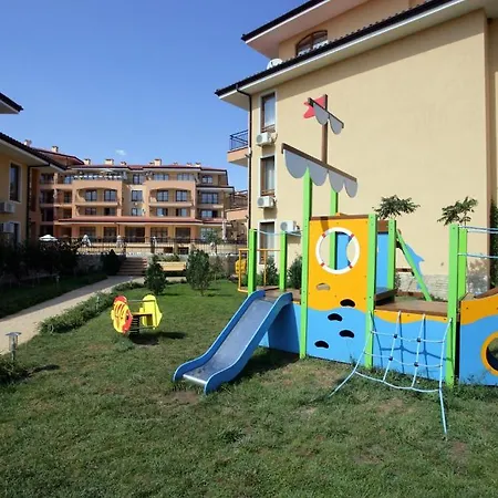 Paradise Dreams Apartcomplex *